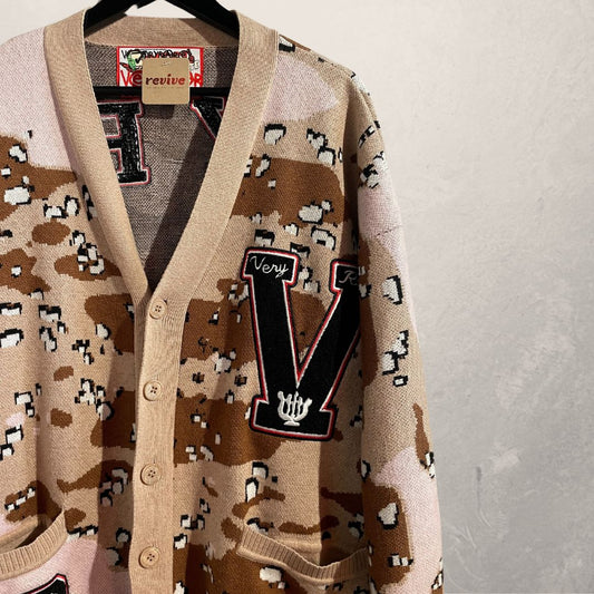 VERYRARE chocolate chip camo cardigan L