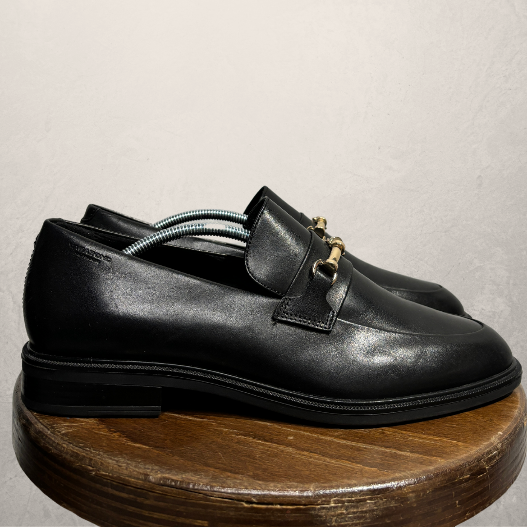 Vagabond zwart leren loafers 40