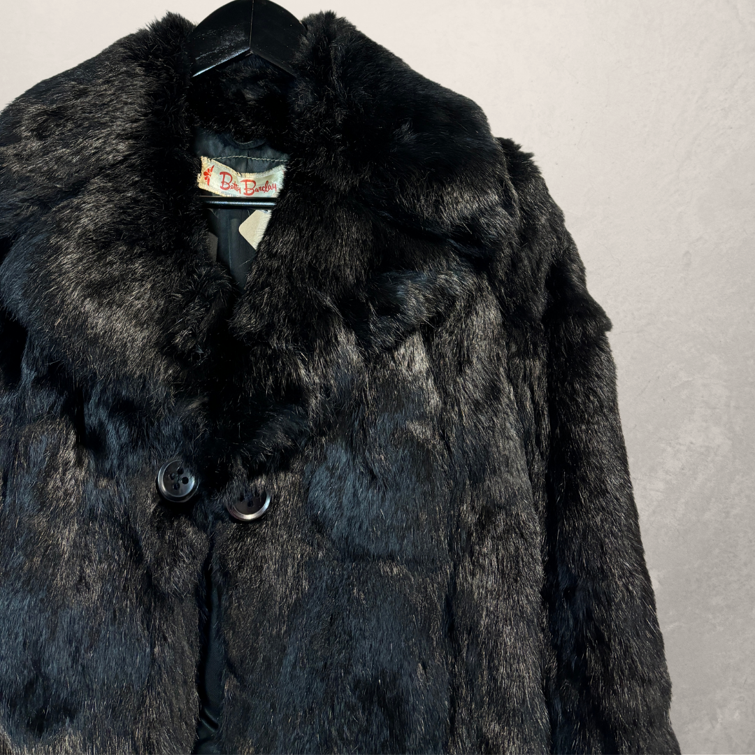 Vintage 100% black fur coat S/M