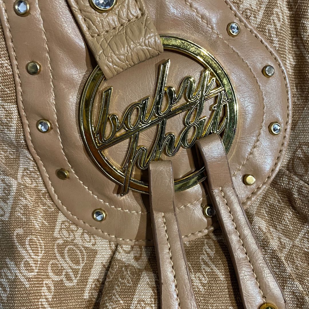 Vintage Baby Phat beige monogram crossbody tas