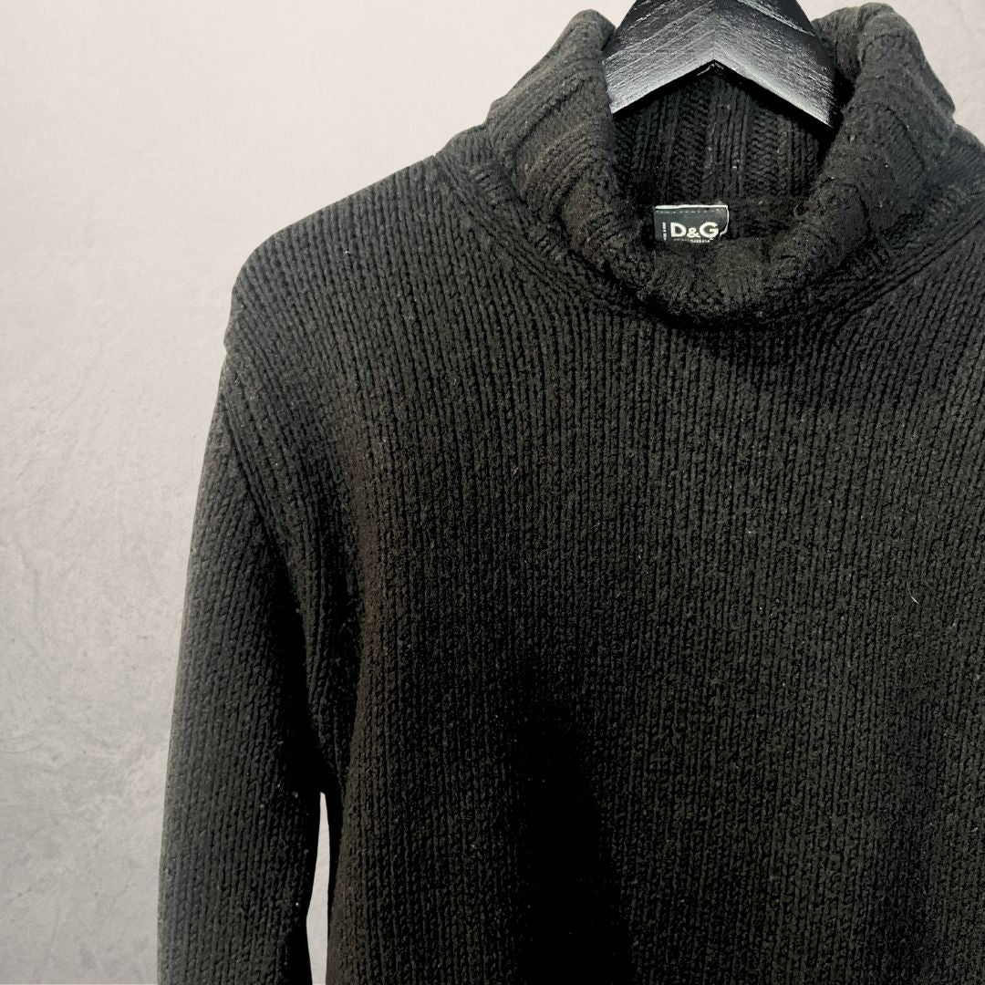 Vintage D&G black turtle neck jumper M