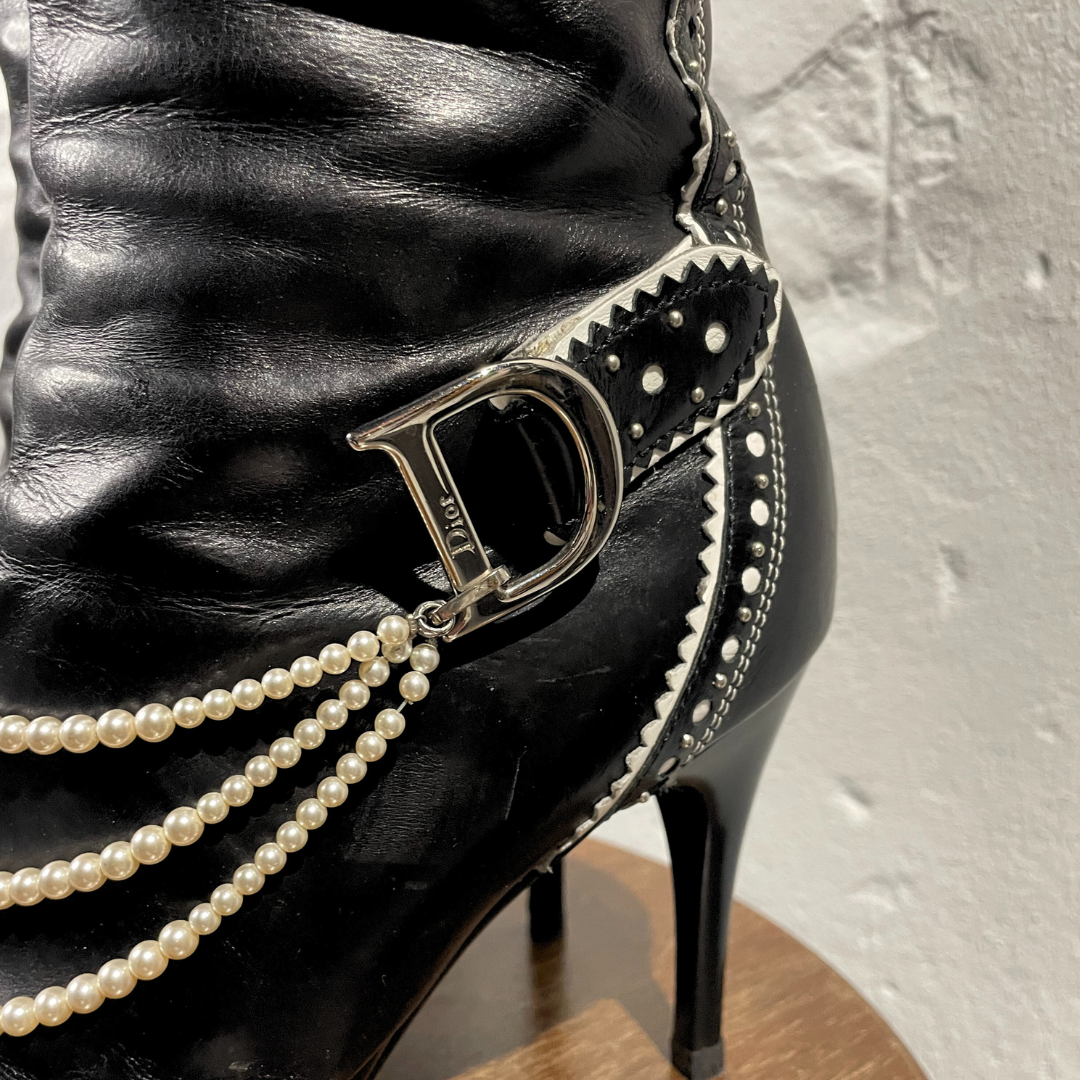 Vintage Dior 2000's zwarte leren laarzen met parels 39,5