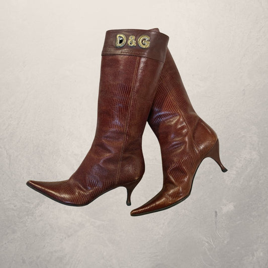 Vintage Dolce & Gabbana brown leather snake skin knee high heel boots w/ gold logo hardware 39