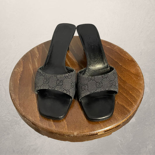 Vintage Gucci denim kitten heels 38