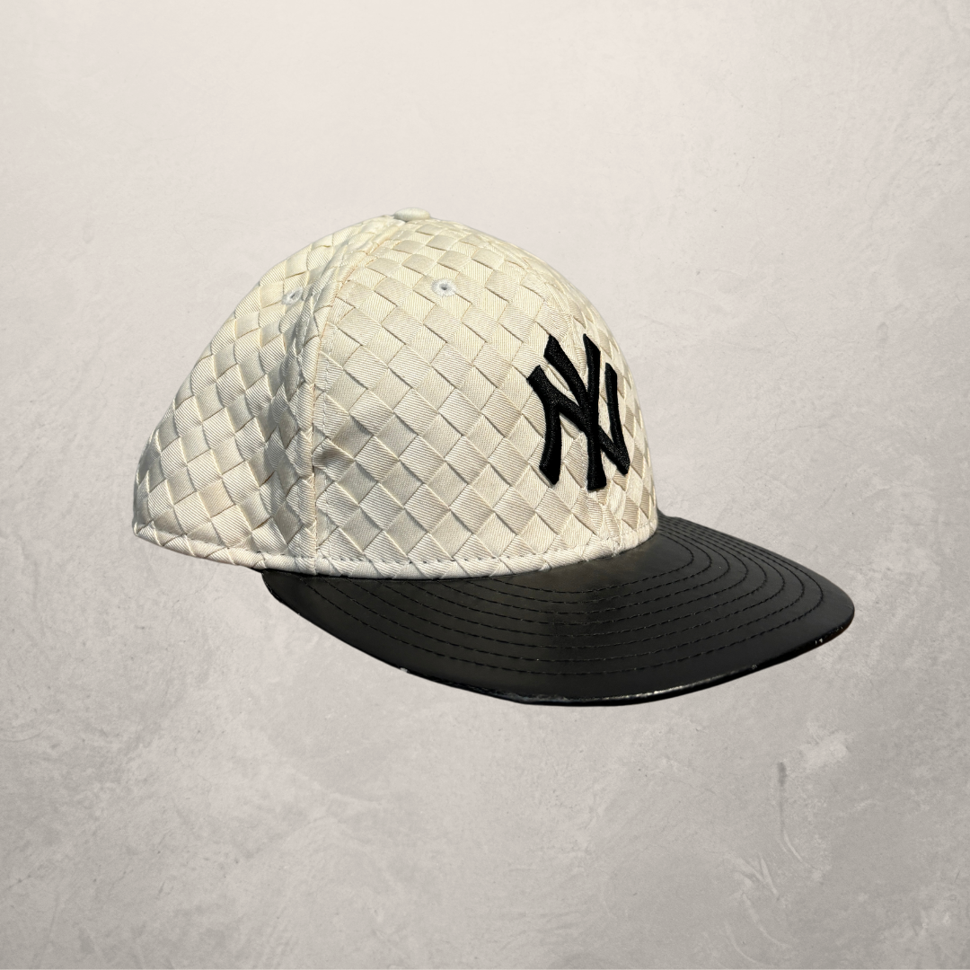 Vintage NY Yankees white leather woven cap OS