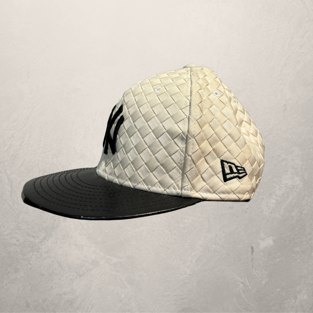 Vintage NY Yankees white leather woven cap OS