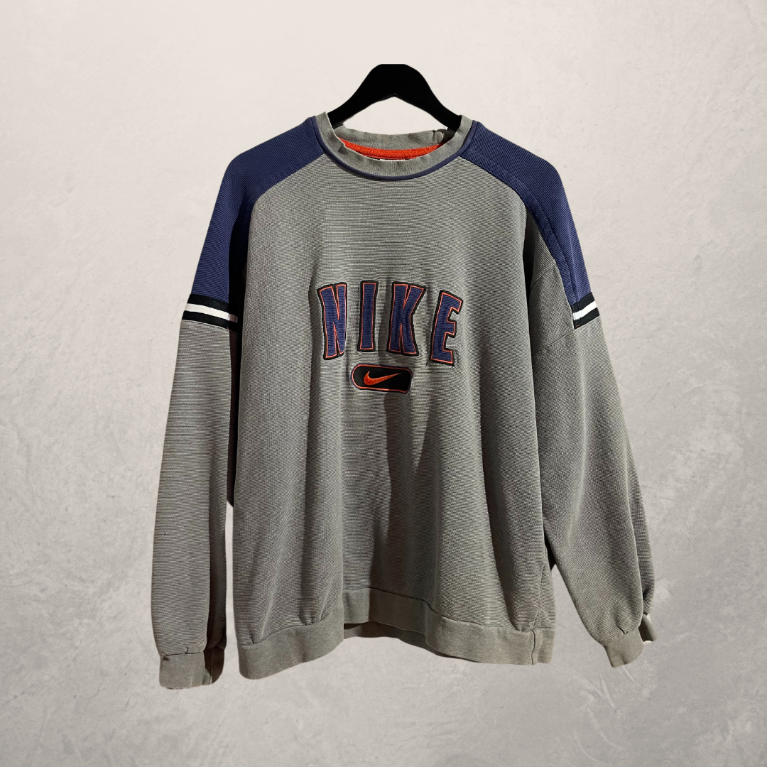 Vintage Nike blauwe trui M Revive Haarlem