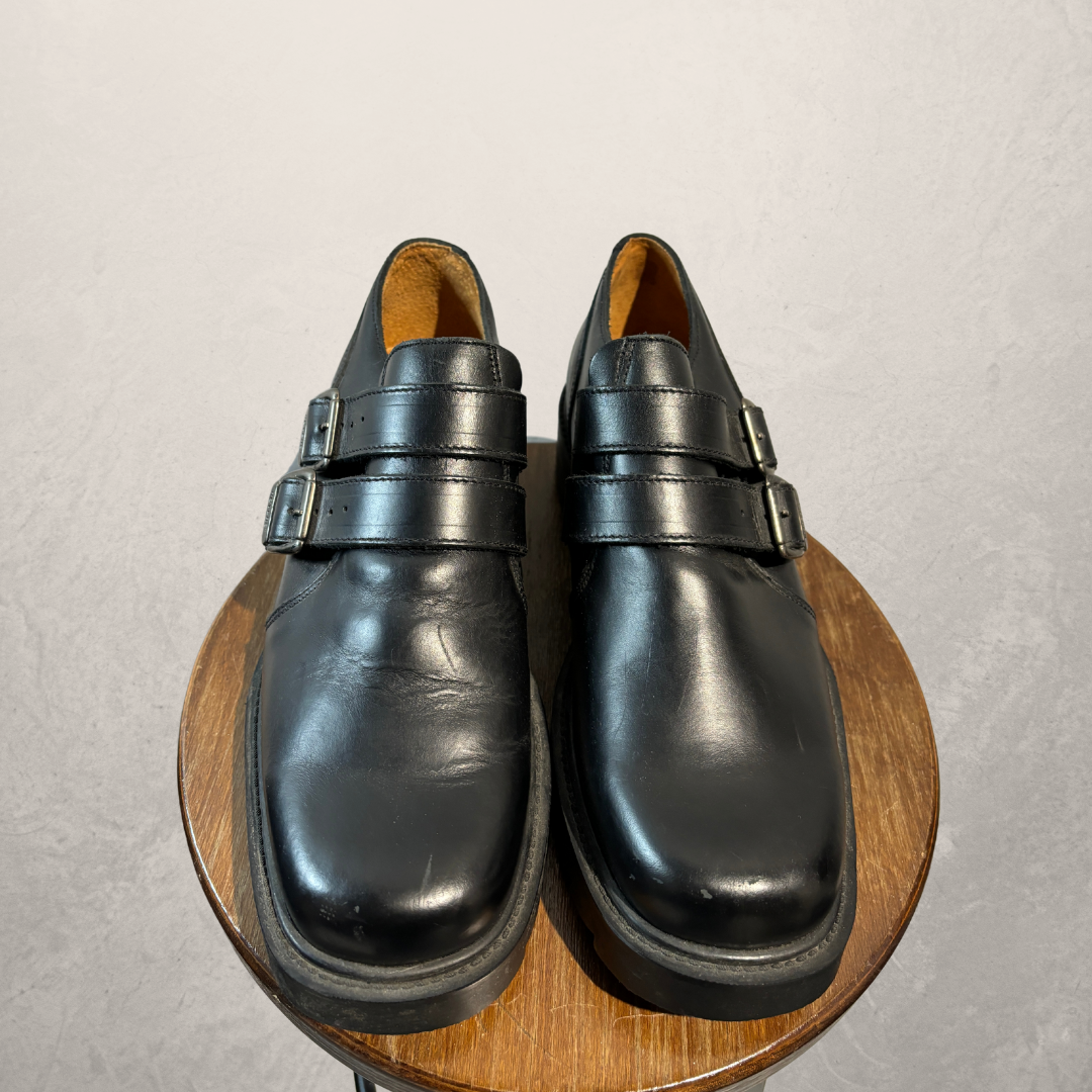 Vintage Rovers black leather loafers 44- by Selectedwithlove.nl