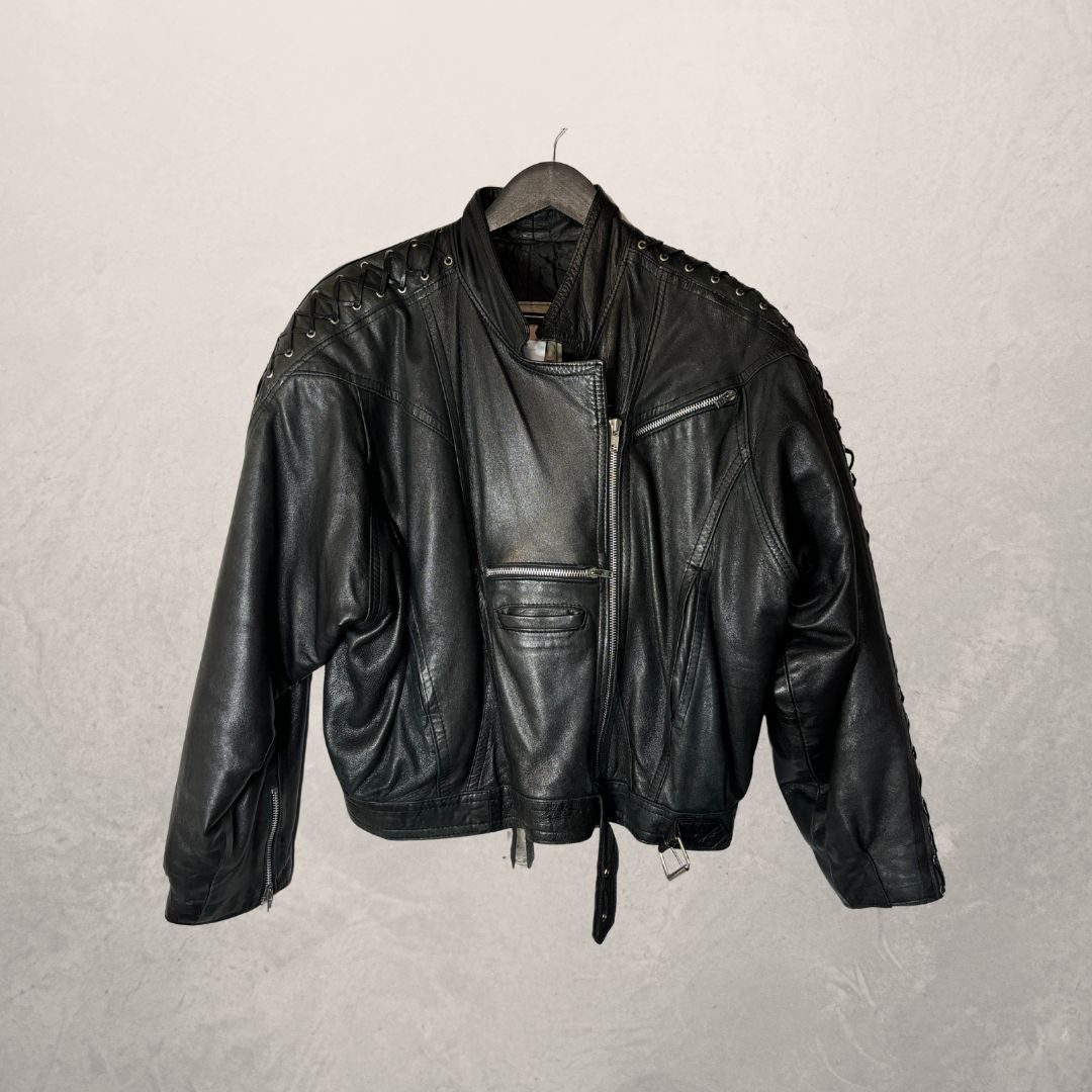 Vintage black leather jacket laced M