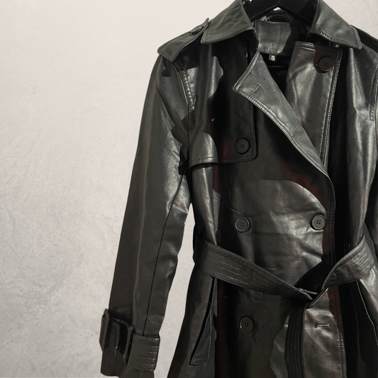 Vintage zwarte geplooide trenchcoat S/M