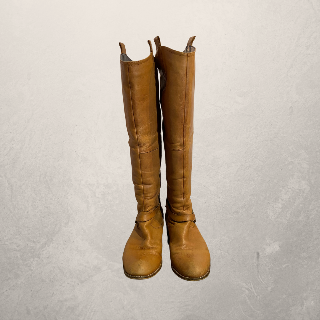 Vintage brown leather boots 39