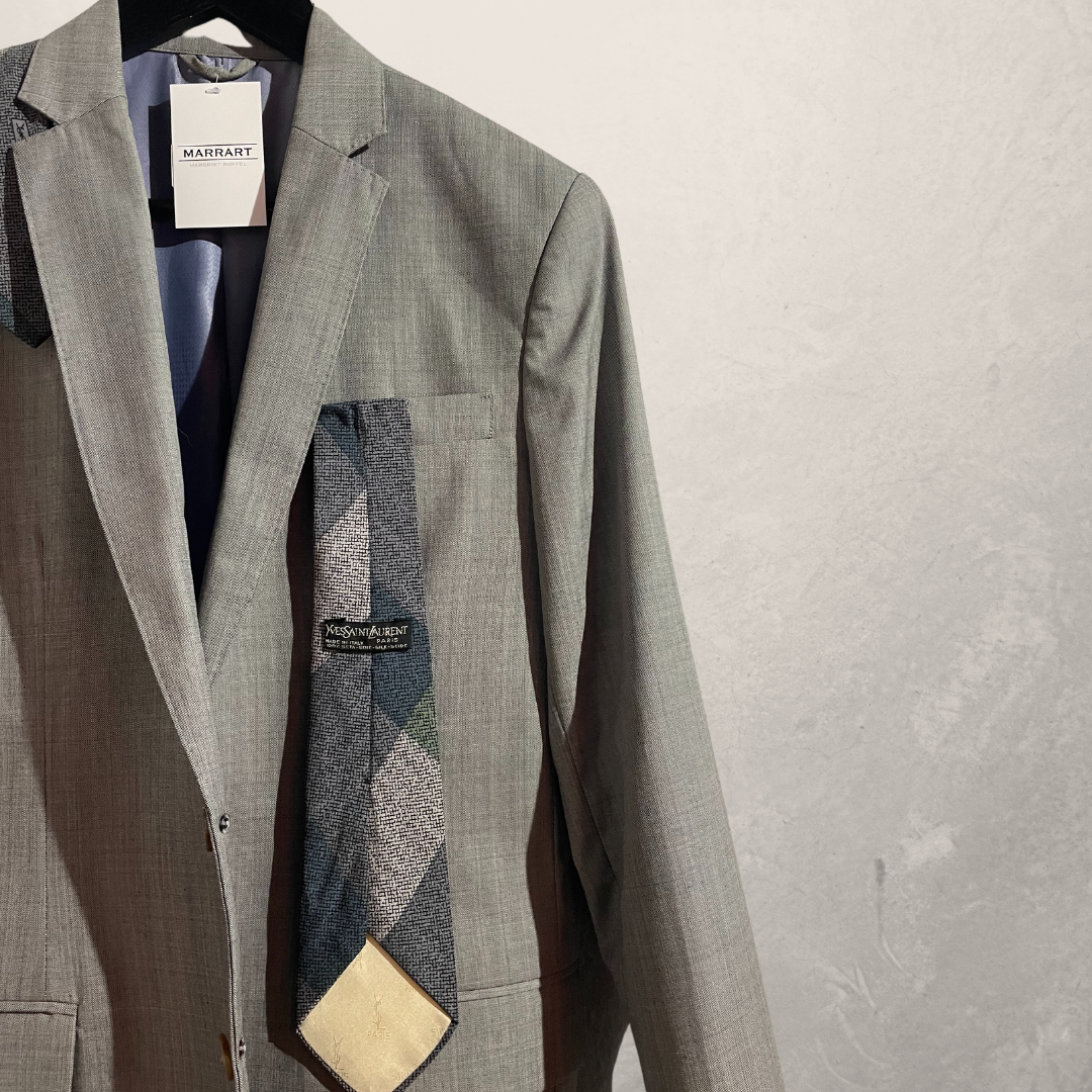Vintage grijs YSL gestrikt getailleerde blazer M- van @Marrart