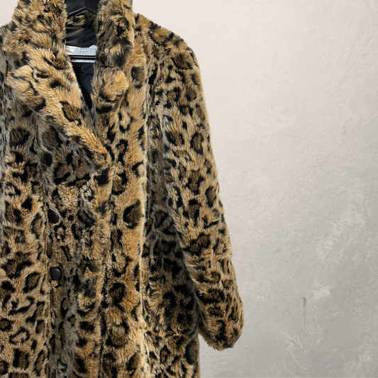 Zara faux fur  leopard coat L