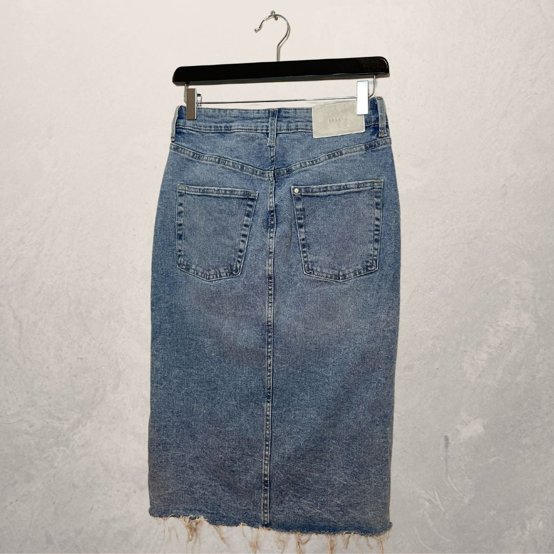 H&M light blue wash knee length denim skirt SIZE 38