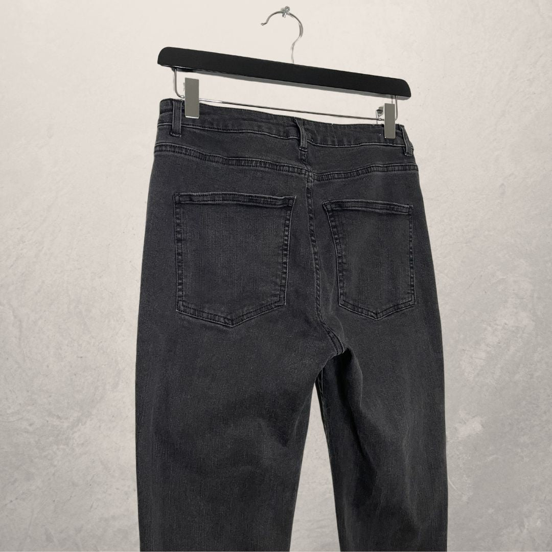 ACNE vervaagde zwarte wassing jeans met rechte pijpen MAAT 30/34