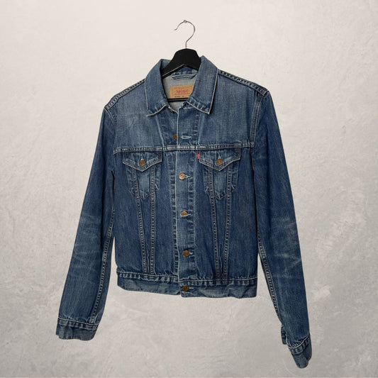 LEVIS cropped fitted denim jacket SIZE M